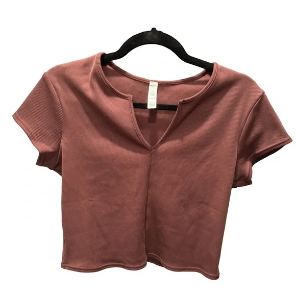 ALO Top - Picture 1 of 3